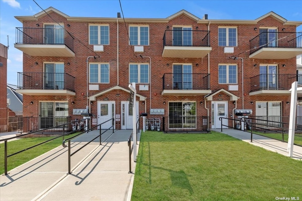 19624 91st Ave, Hollis, NY 11423 - photo 1