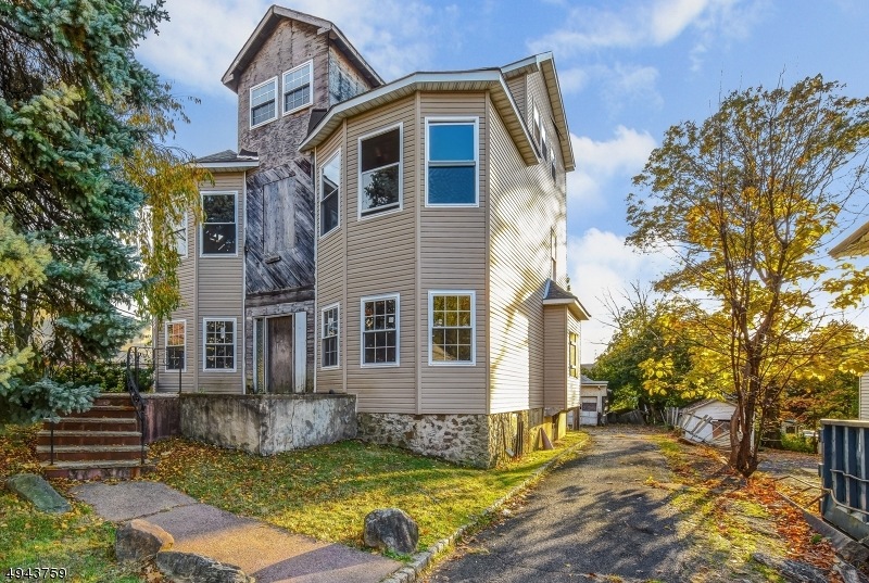 464 Mountainview Ave unit 3, Orange, NJ 07050 - photo 1