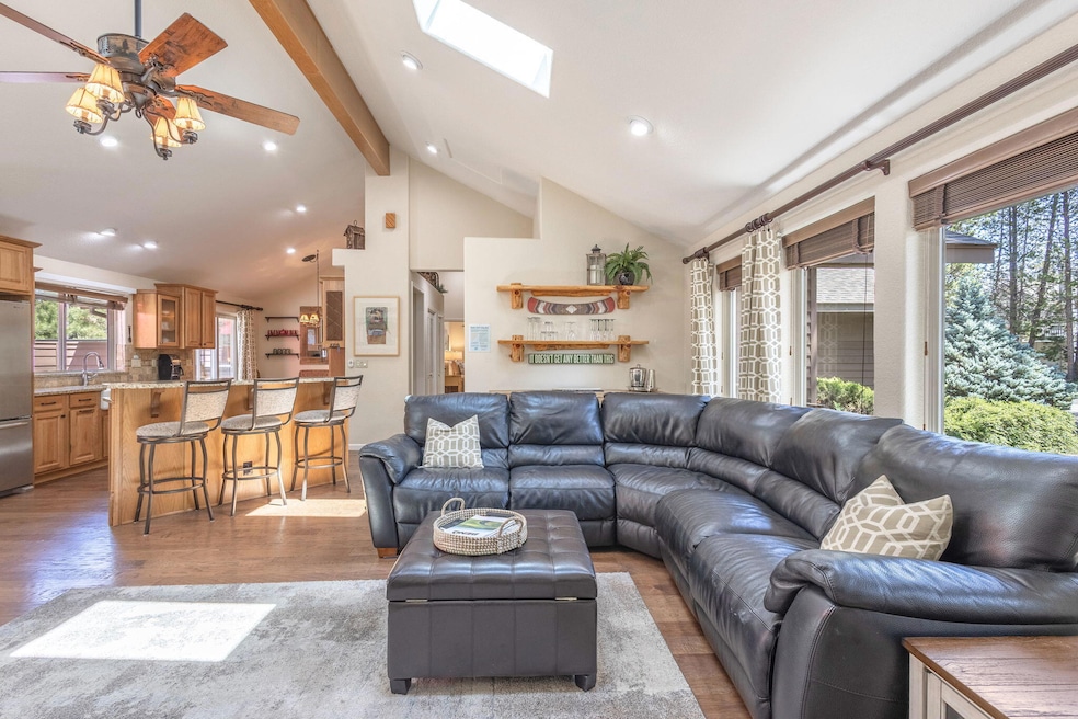 57651 Dutchman Ln unit 2, Sunriver, OR 97707 - photo 1