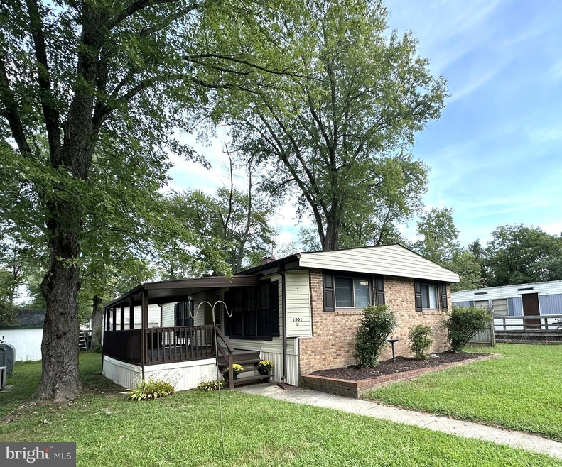 1501 Flanders Ln unit TRLR J, Harwood, MD 20776 - photo 1