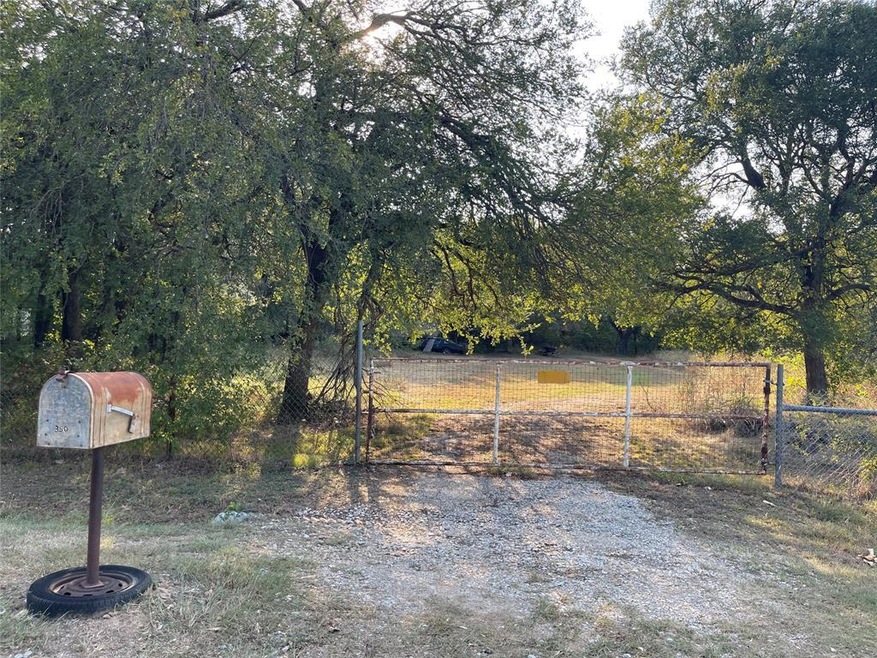 350 Oak Valley Ln, Springtown, TX 76082 - photo 1