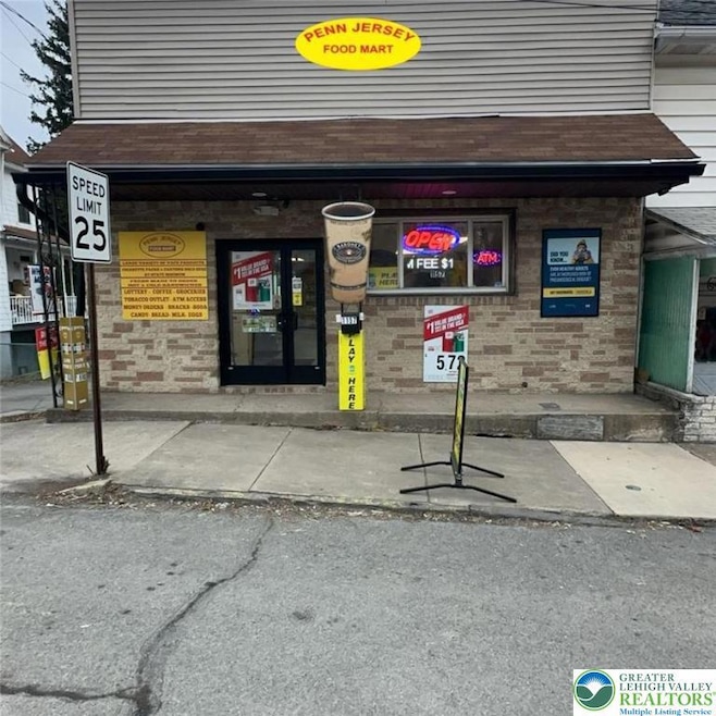 1157 W Pine St unit Rear, Fairview-Ferndale, PA 17866 - photo 1