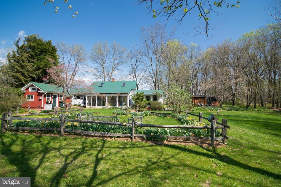 126 Terrapin Neck Rd unit 126, Shepherdstown, WV 25443 - photo 1