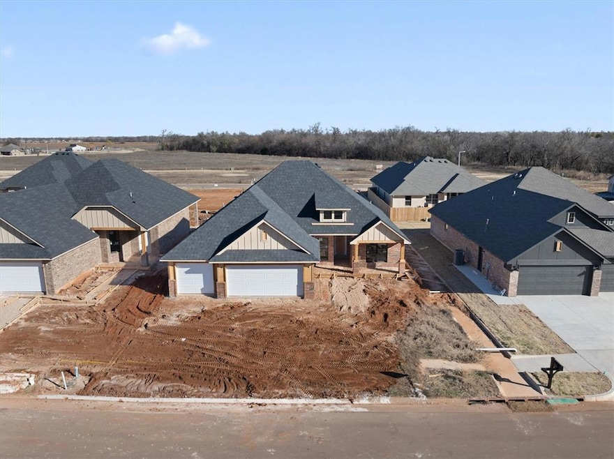 5108 Misty Wood Ln, Mustang, OK 73064 - photo 1