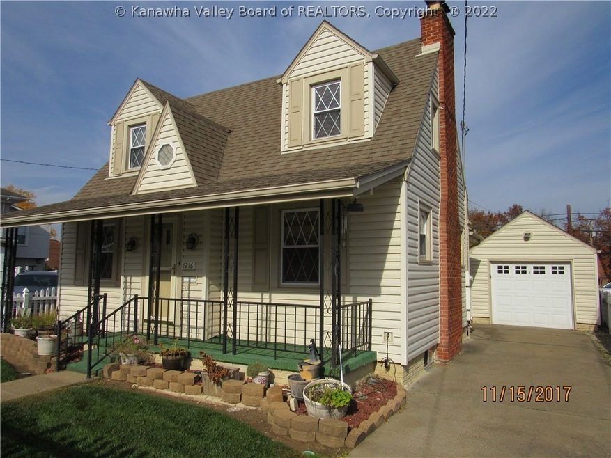 1216 Grosscup Ave, Dunbar, WV 25064 - photo 1