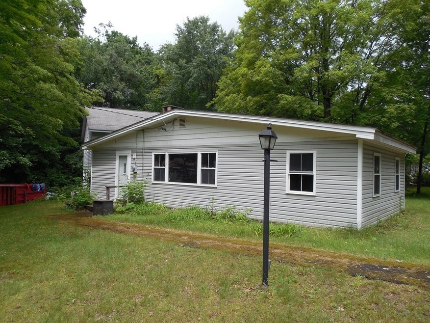 111 S Row Rd, Lunenburg, MA 01462 - photo 1