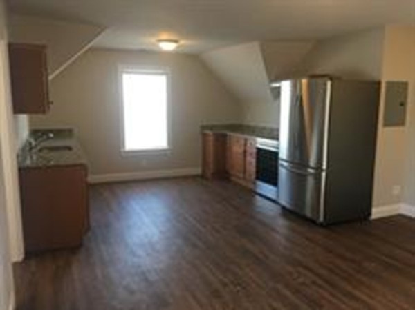 35-37 Wright St unit 2, North Chelmsford, MA 01863 - photo 1