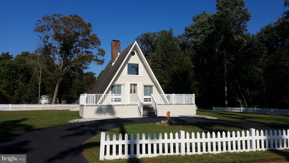 414 SE Lakeshore Dr, Millville, NJ 08332 - photo 1