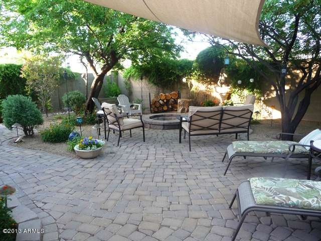 Charming Backyard