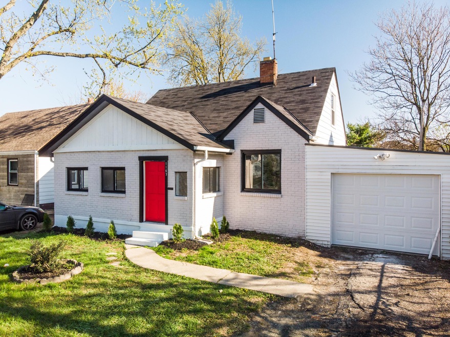 1167 Loretta Av 001