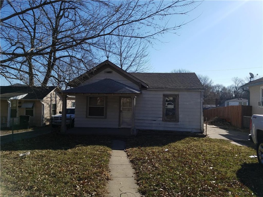 819 S Hardy
