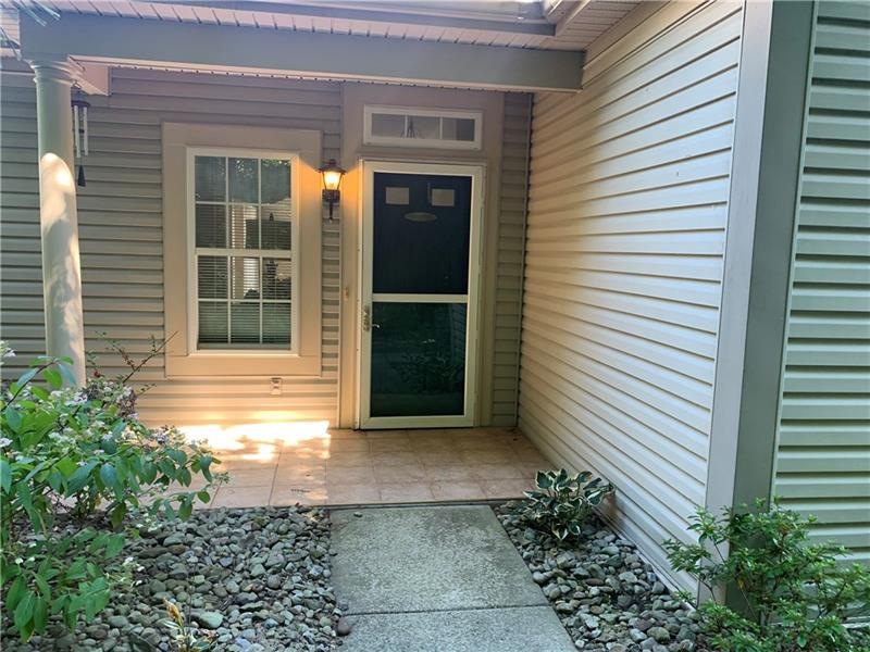 Welcome home to 3536 Unit 4 Hunters Woods...