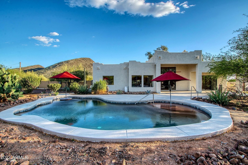 Pool and mountain views