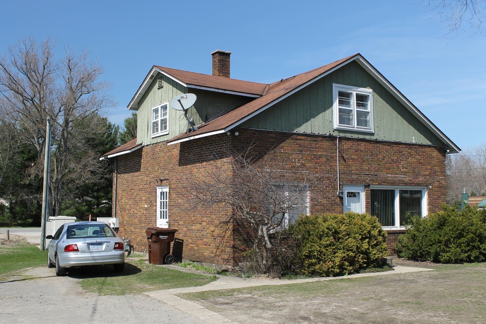 7321 Harbert Rd, Three Oaks, MI 49128 - photo 1