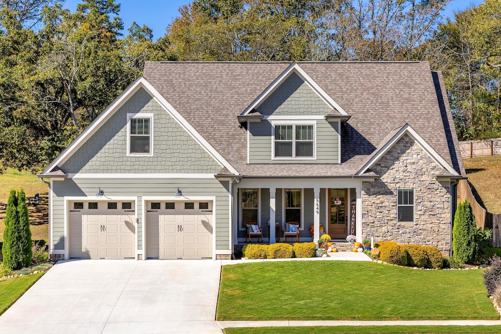 For Sale $579,900 • Co-Listing Agent