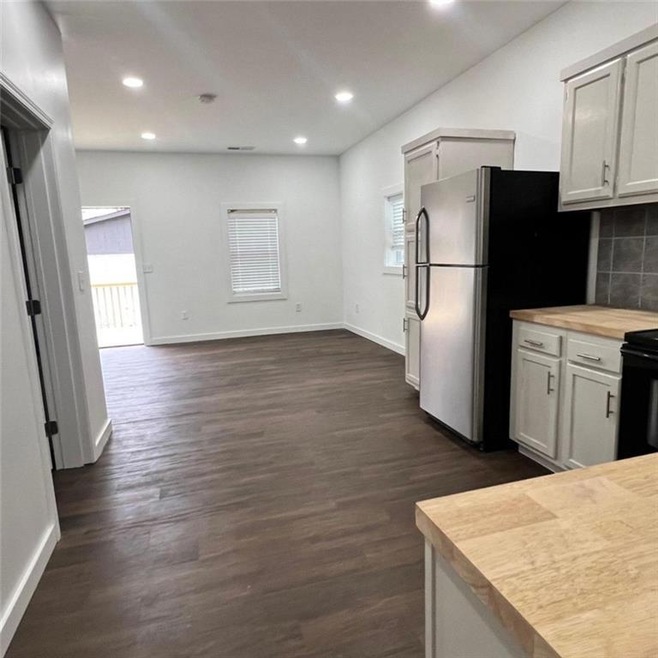 91 N Williamson St unit B, Winder, GA 30680 - photo 1