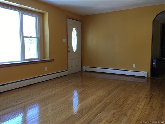 22 May Ln, Bloomfield, CT 06002 - photo 1