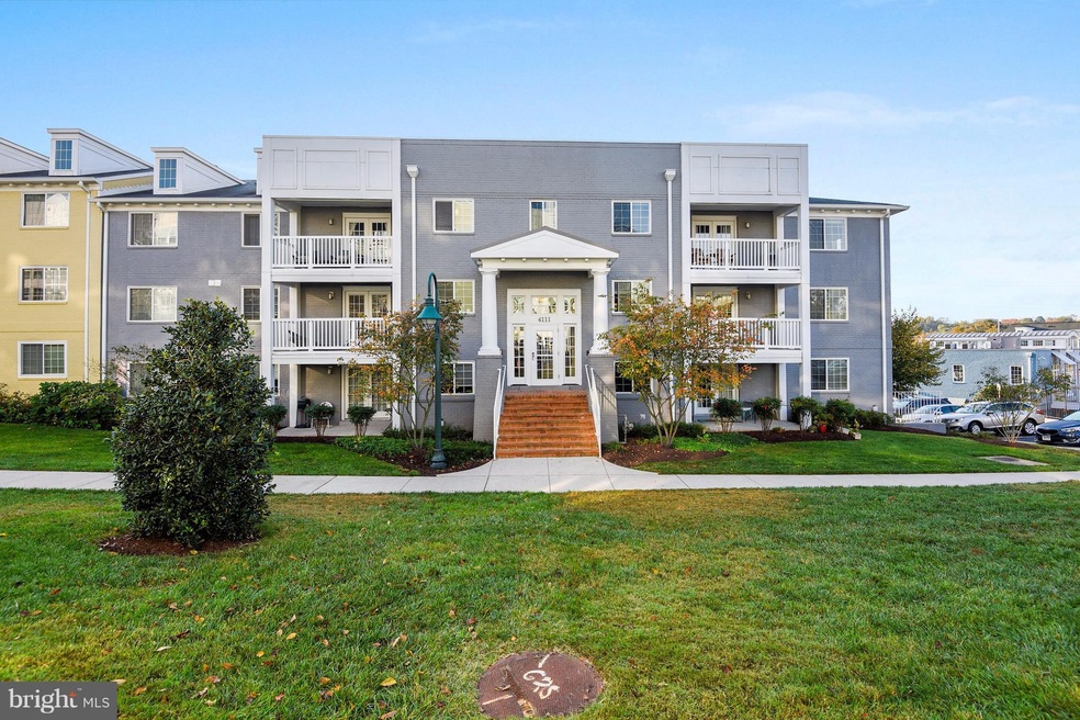 4111 S Four Mile Run Dr unit 404, Arlington, VA 22204 - photo 1