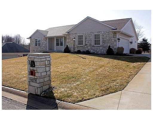 51575 Clubhouse Dr, South Bend, IN 46628 - photo 1