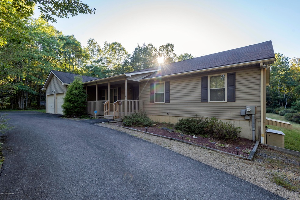 85 Honeysuckle Dr, Jim Thorpe, PA 18229 - photo 1