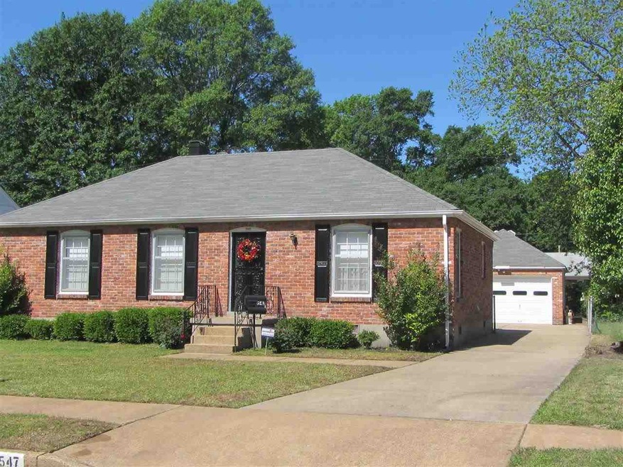 Four sided Brick Home on quiet street in East Memp