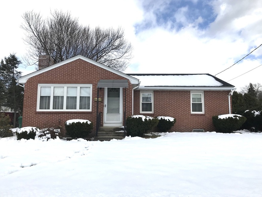 77 Moore St, Chicopee, MA 01013 - photo 1