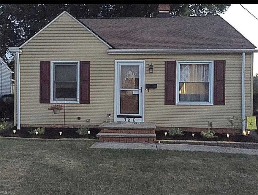 Remodeled 4 Bedroom Bungalow!