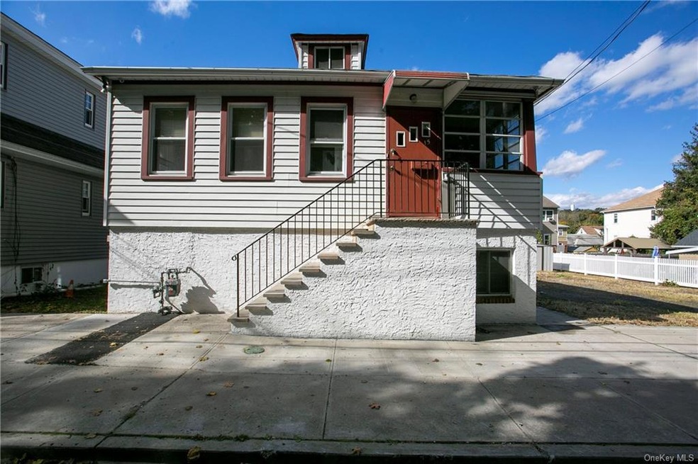 15 Minetta Place