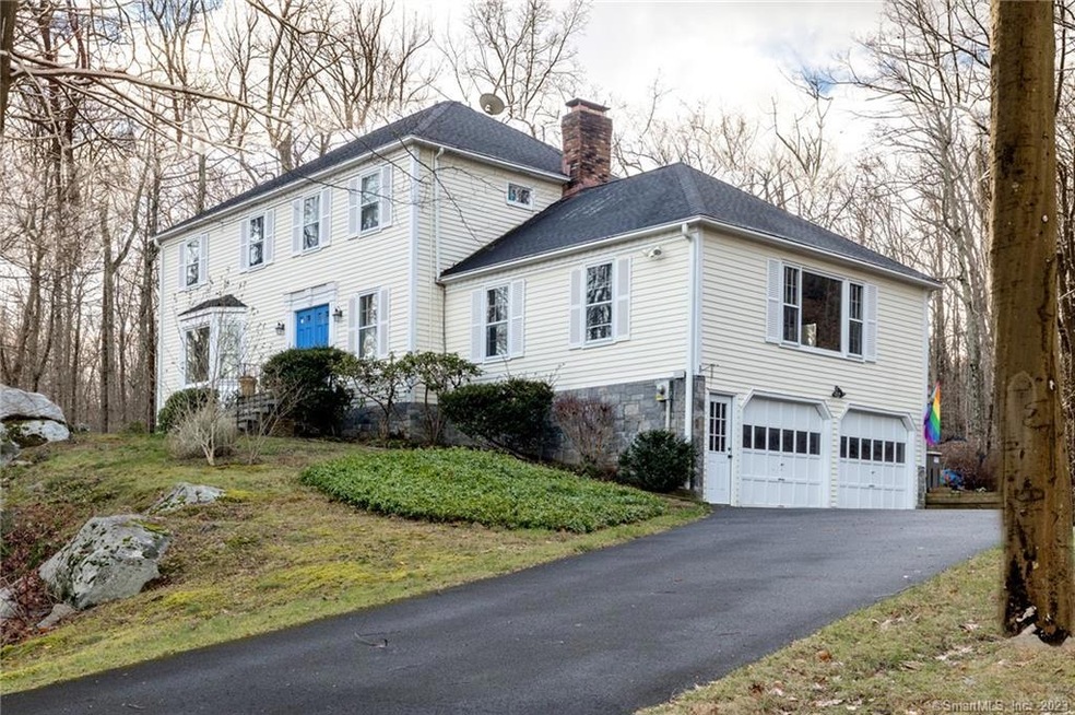 37 Buckspen Ln, Ridgefield, CT 06877 - photo 1