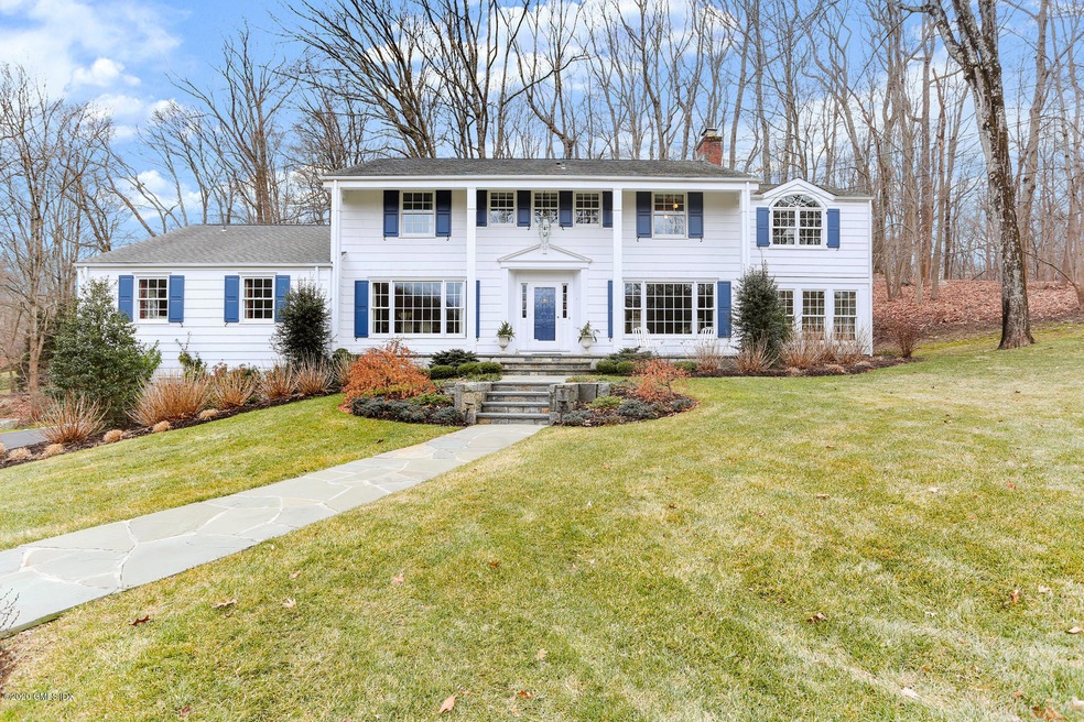 Mid-Country Colonial