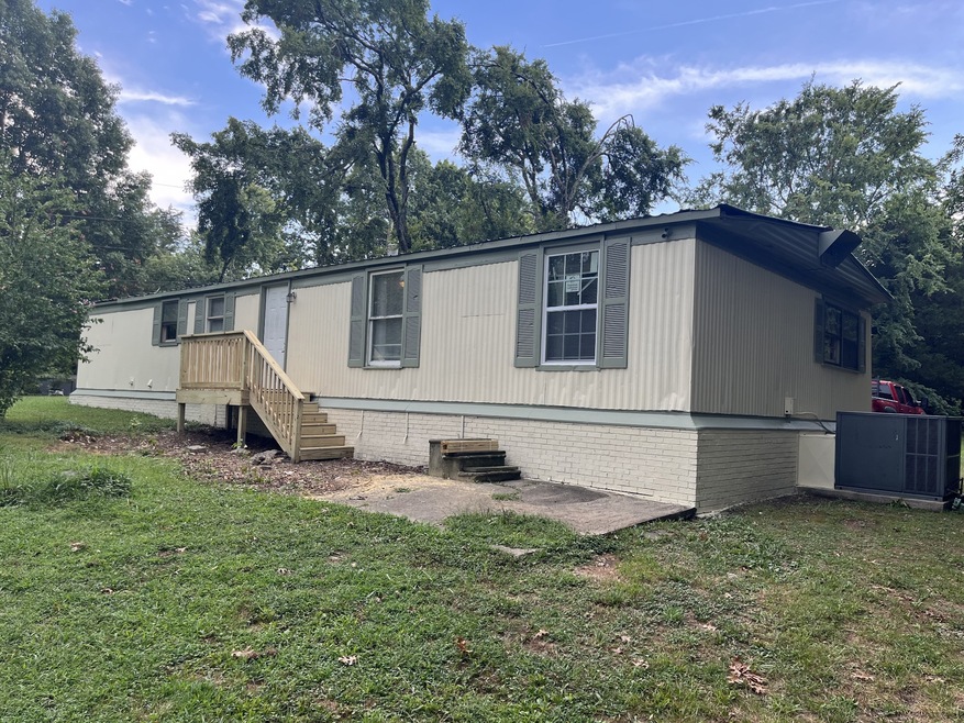 632 Peyton Rd, Lebanon, TN 37087 - photo 1