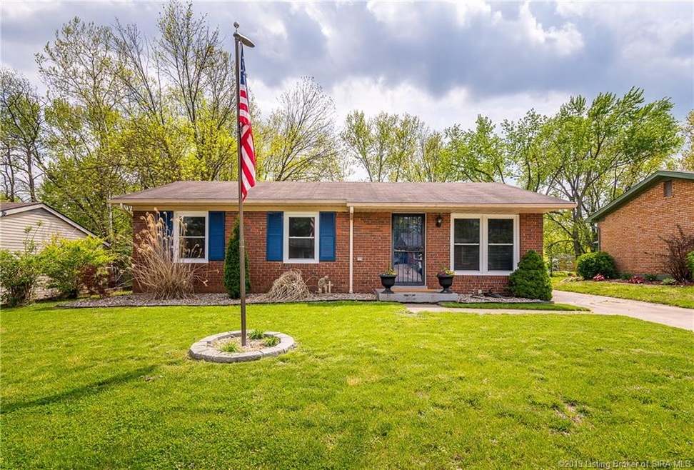 210 Venetian Way, New Albany, IN 47150 - photo 1