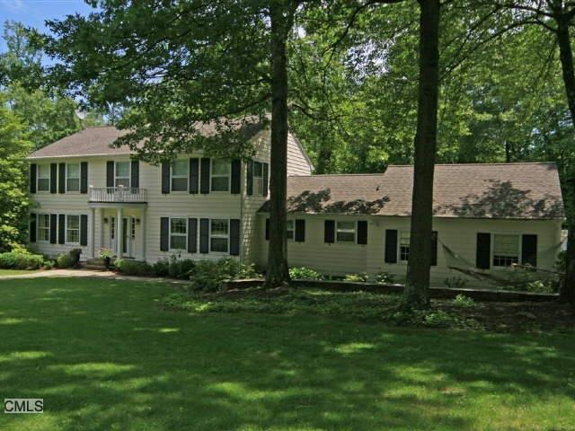 15 The Cir, Easton, CT 06612 - photo 1