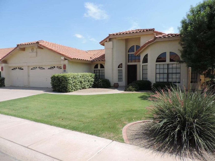 1615 W Desert Broom Dr