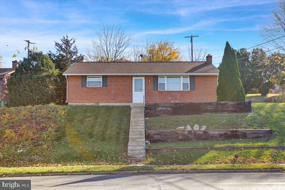 1392 New Holland Rd, Reading, PA 19607 - photo 1