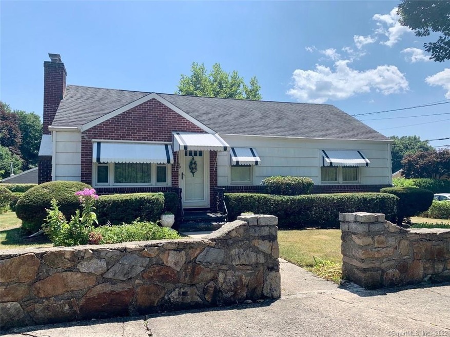 39 Geduldig St, Bridgeport, CT 06606 - photo 1