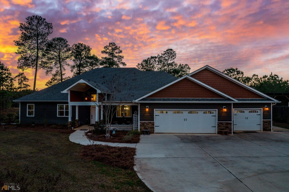 669 Whispering Pines Dr, Macon, GA 31211 - photo 1