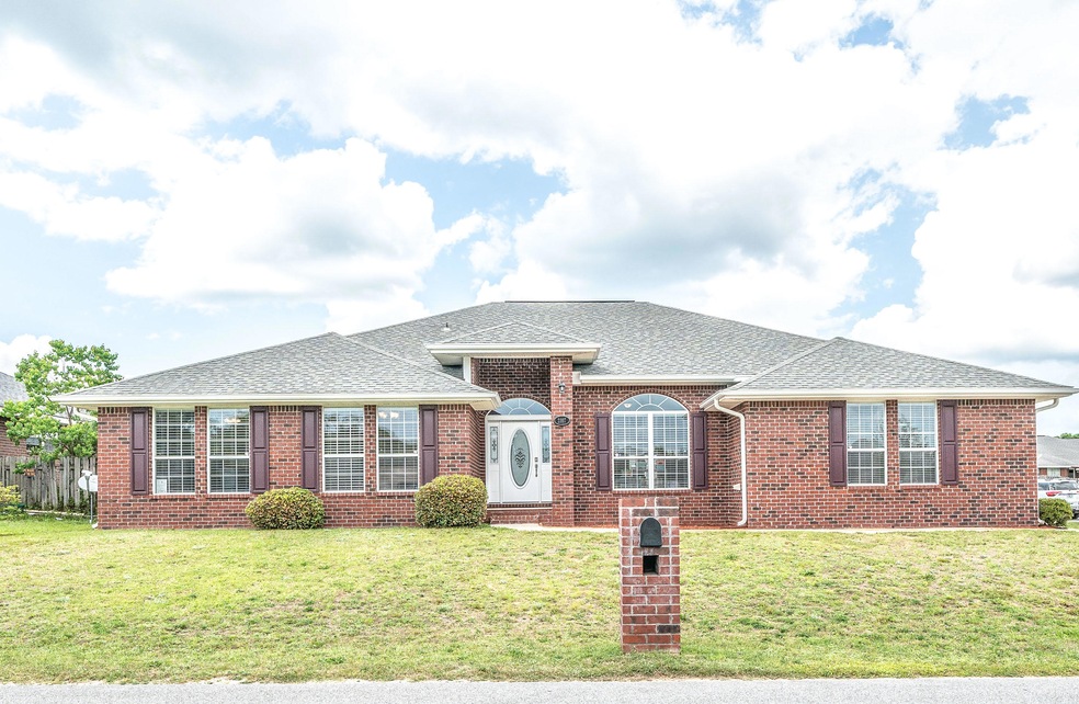 2107 Hagood Loop