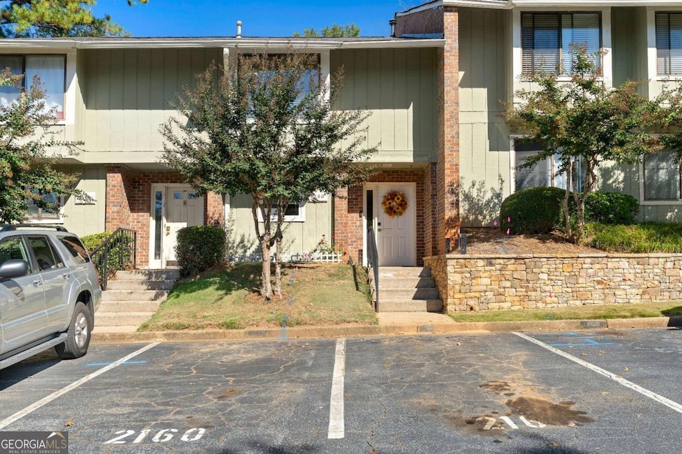 2160 Palmyra Dr SE, Marietta, GA 30067 - photo 1