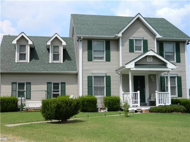 Wonderful Home on 10.7 acres in Sango...perfect for Horses & Large Family...just mins from Schools, Shopping & Interstate.
