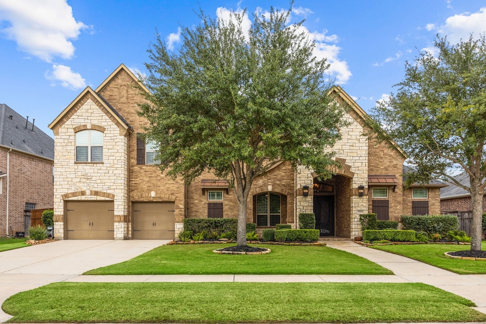 5714 Caspian Falls Ln, Fulshear, TX 77441 - photo 1