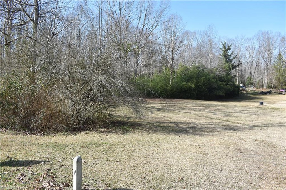 220 Emmanuel Church Rd, Asheboro, NC 27205 - photo 1