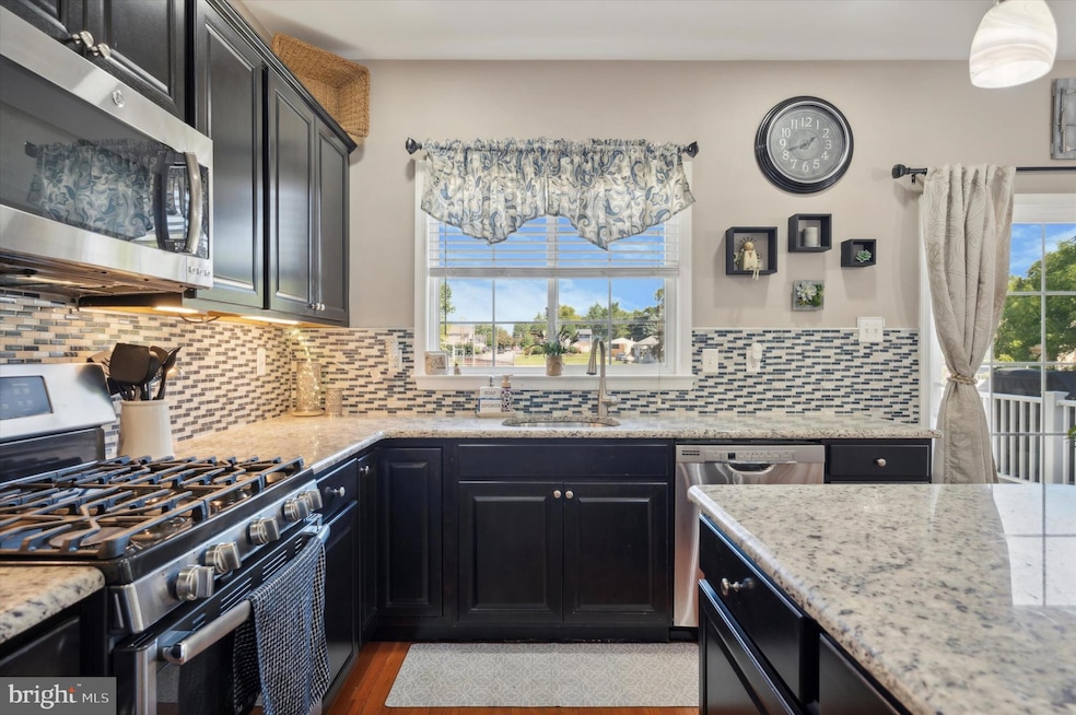 16 Faraday Ct, Morton, PA 19070 - photo 1