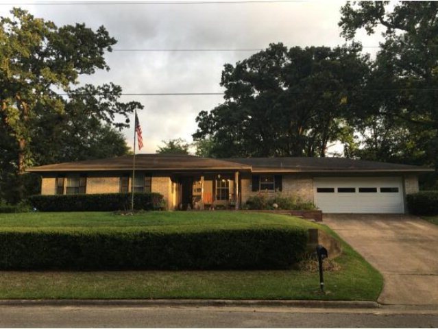 411 Arbor Oak Dr, Nacogdoches, TX 75964 - photo 1