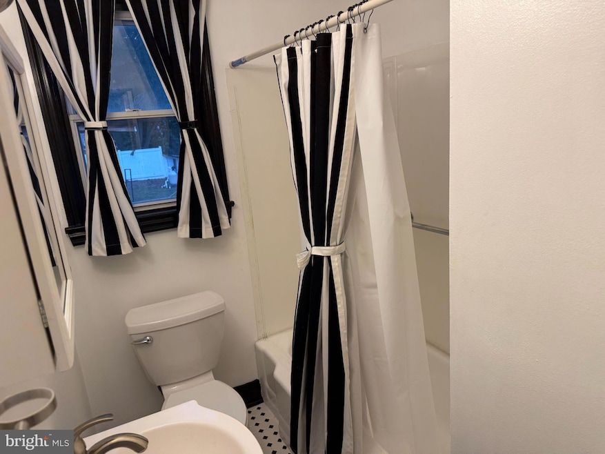 412 Center Ave unit 2, Runnemede, NJ 08078 - photo 1