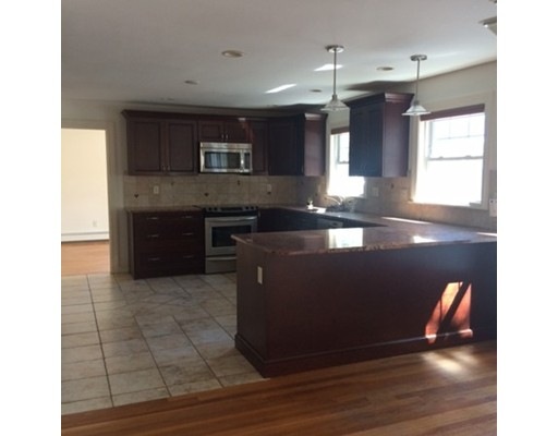 207 Cross St unit SF, Winchester, MA 01890 - photo 1
