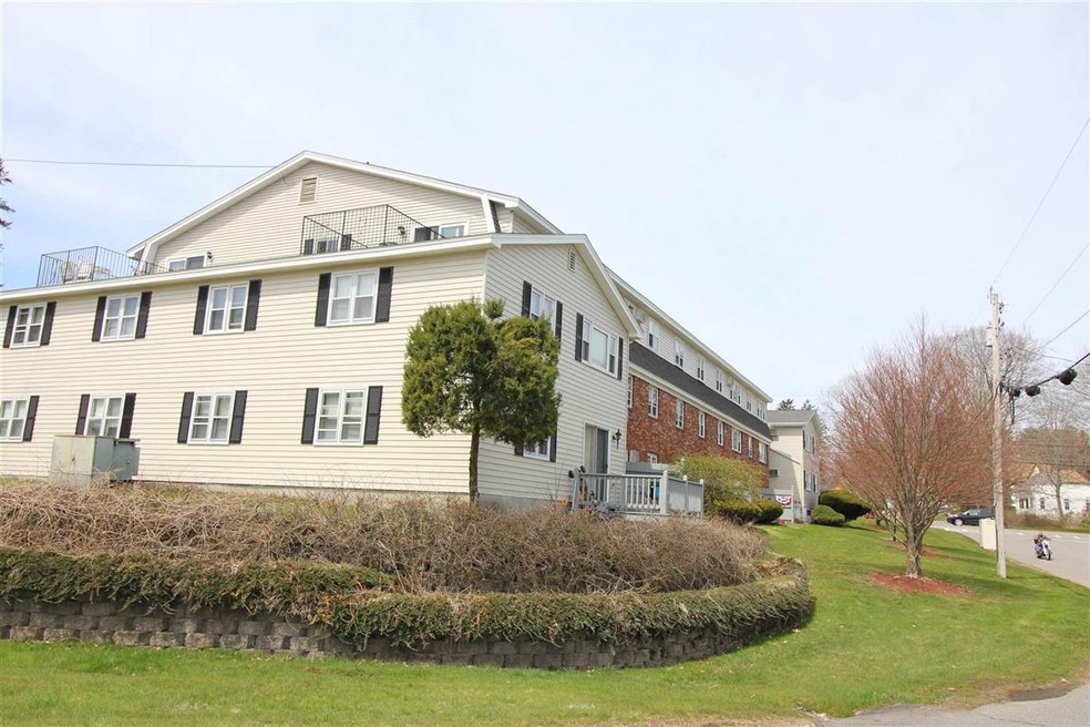 73 E Broadway unit Z, Derry, NH 03038 - photo 1