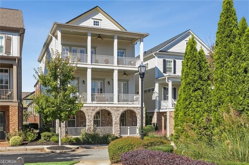 Pending $925,000 • Co-Listing Agent