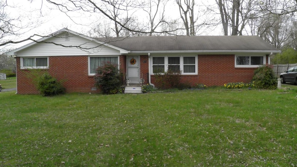 617 Adams St, Manchester, TN 37355 - photo 1