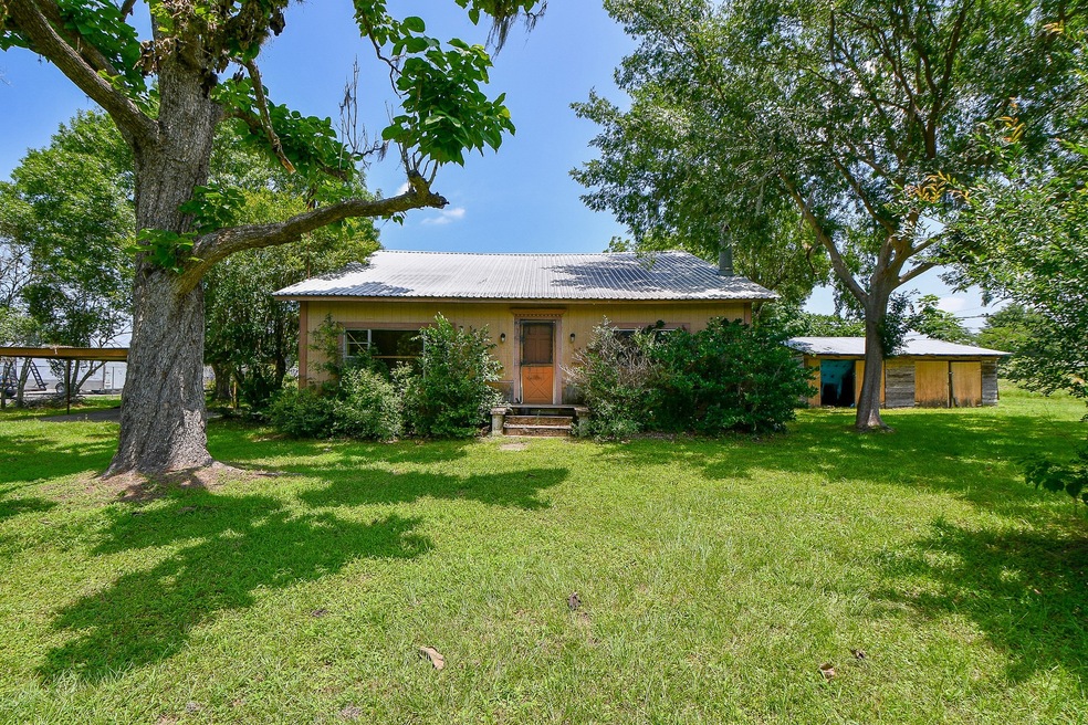 22941 Nichols Sawmill Rd, Hockley, TX 77447 - photo 1